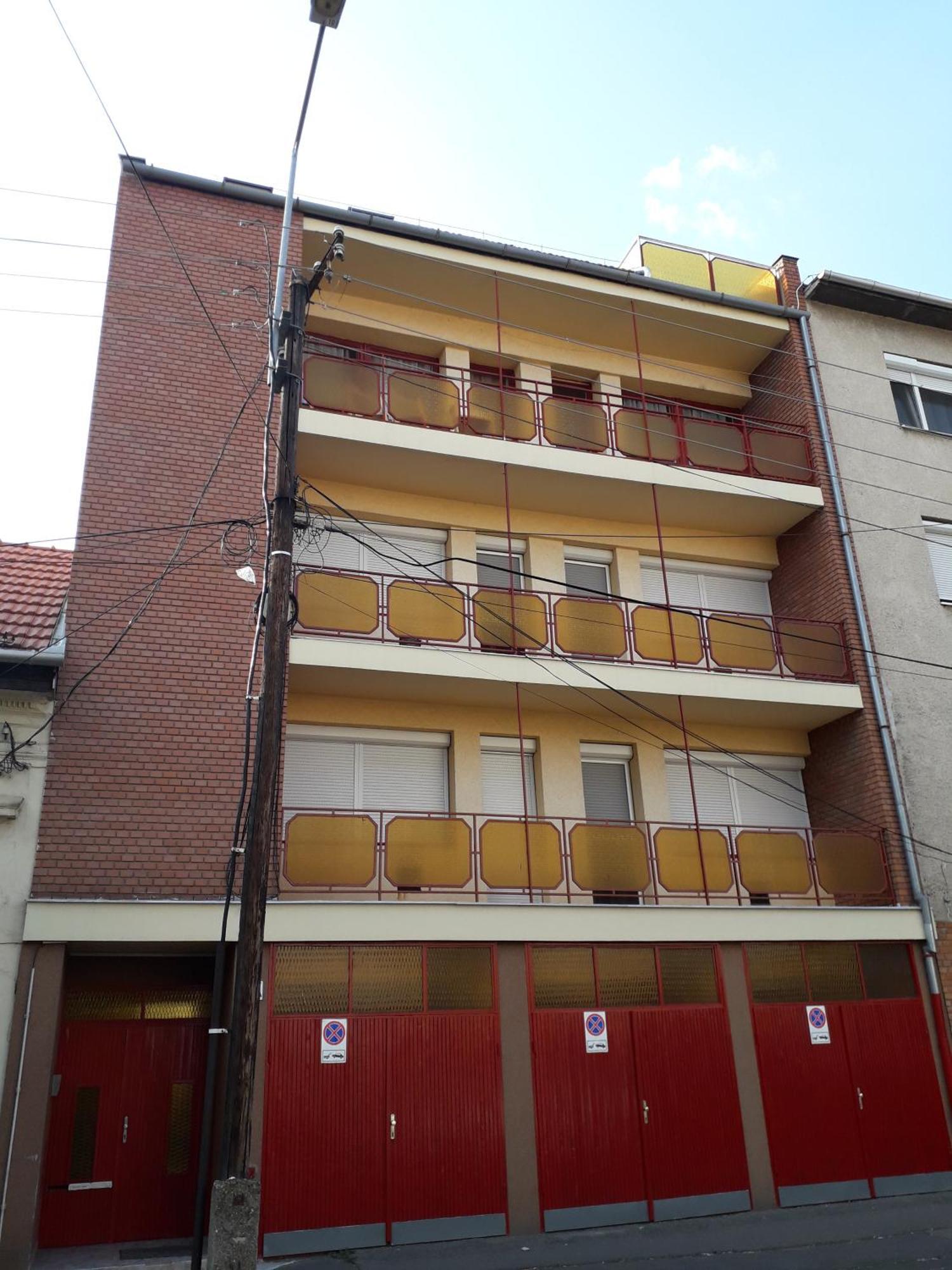 8X8 Tetoter Apartman Сегед Экстерьер фото